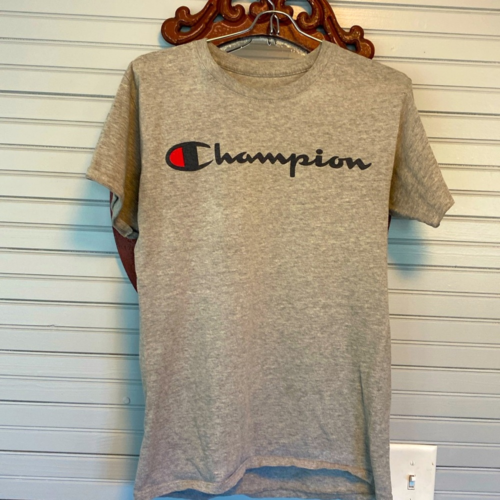 Mens small champion t-shirt